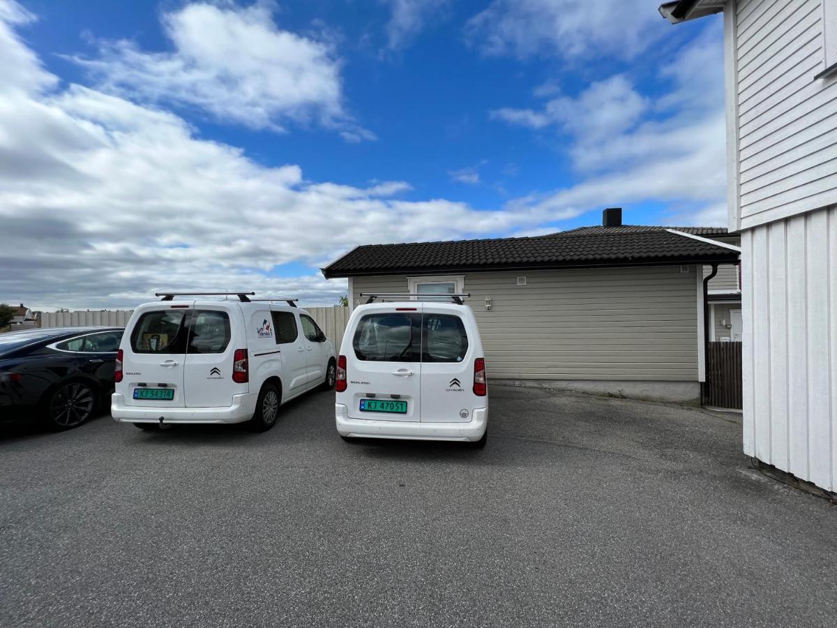 Sentralt i Fredrikstad gratis parkering Eksteriør bilde